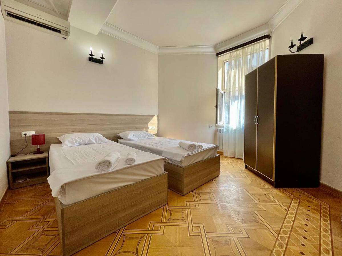 Olive Hotel Erivan Dış mekan fotoğraf