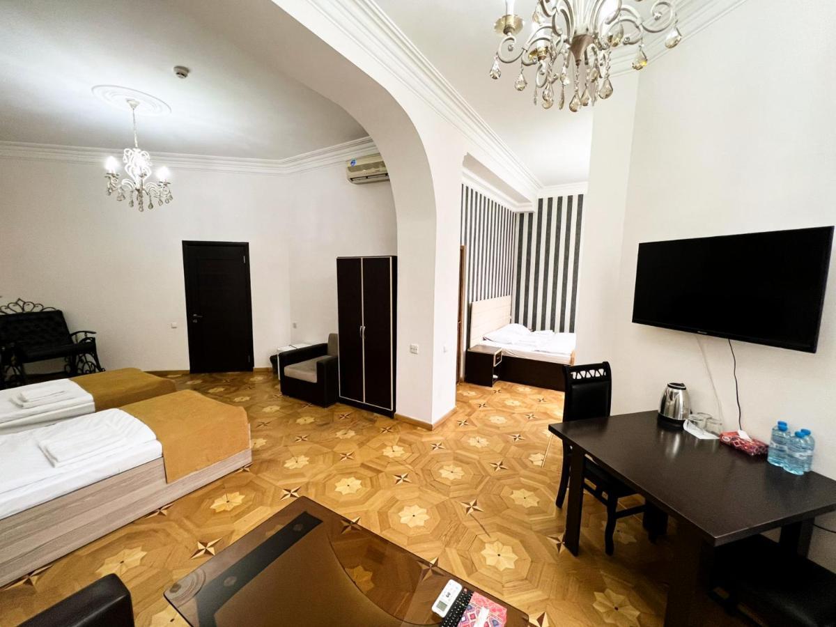 Olive Hotel Erivan Dış mekan fotoğraf