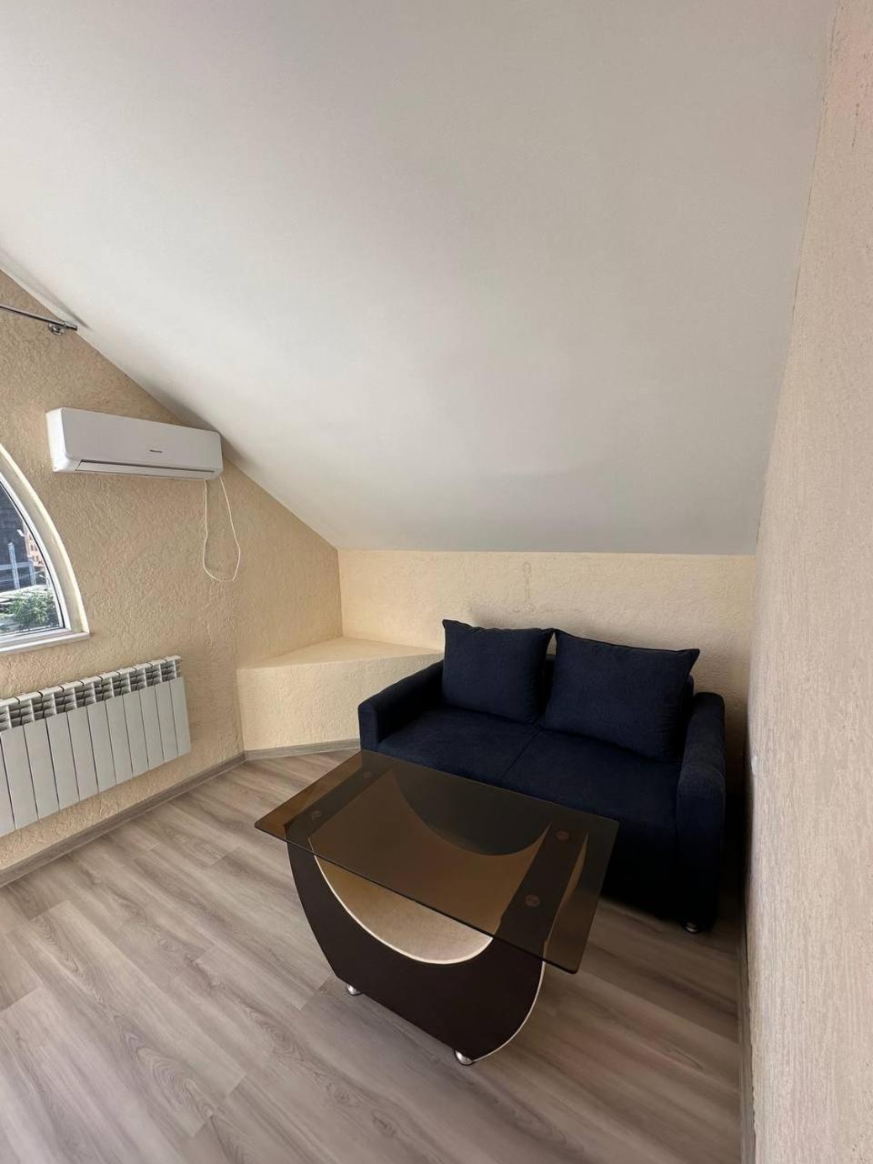 Olive Hotel Erivan Dış mekan fotoğraf